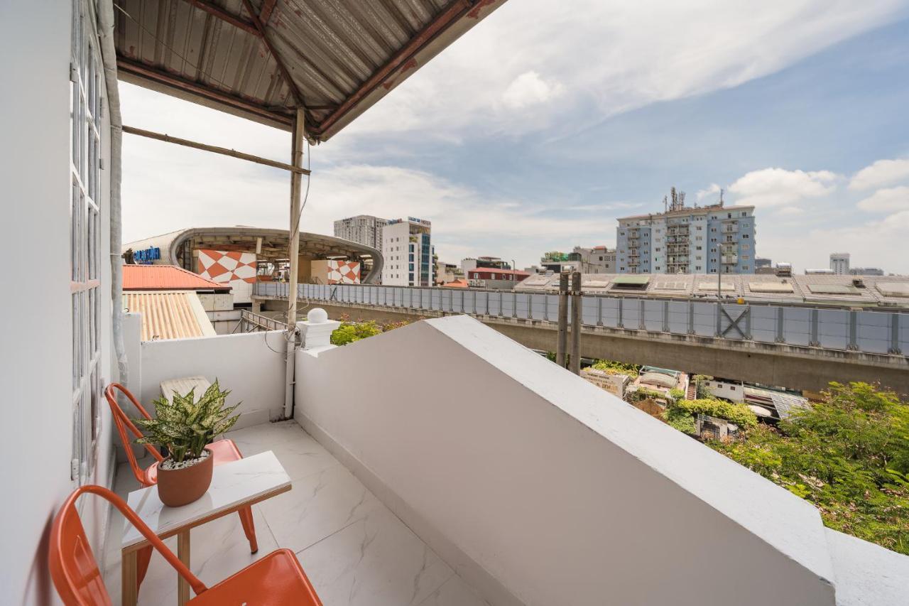 C O R O N A Hanoi House Экстерьер фото